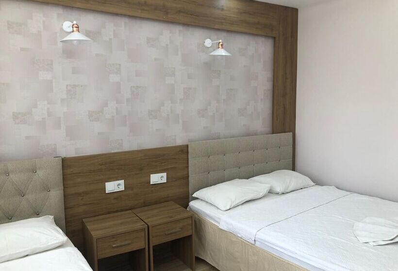 اتاق استاندارد سه نفره, Goreme Sakura