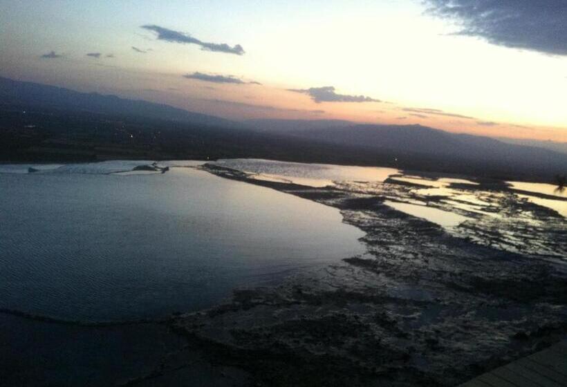اتاق لوکس, Goreme Sakura