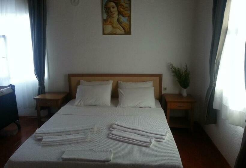 اتاق خانوادگی, Mila Pansiyon