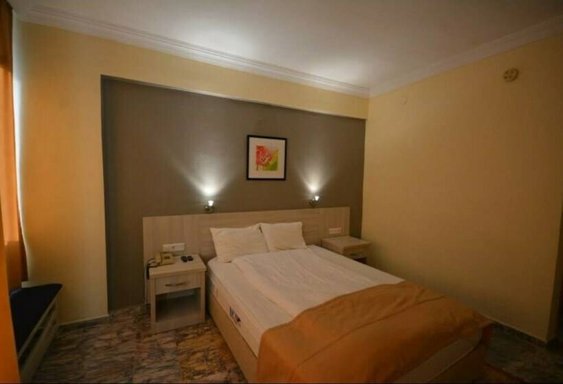 스탠다드 룸, Unlu