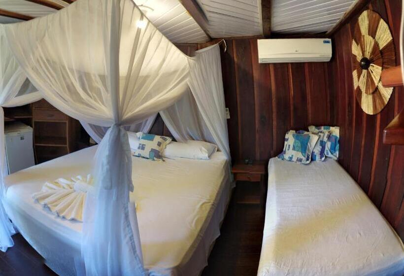 带阳台的三人标准间, Pousada Hanalei