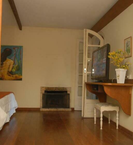 샬레, Pousada Mirante Do Penedo