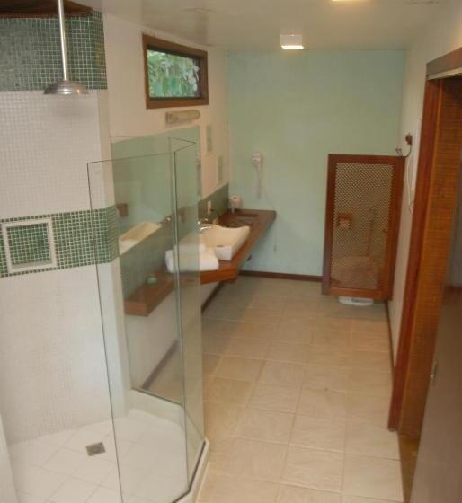 샬레, Pousada Mirante Do Penedo