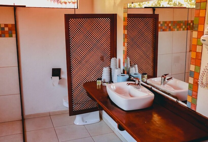 샬레, Pousada Mirante Do Penedo