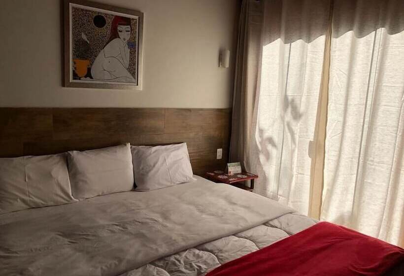 샬레, Pousada Mirante Do Penedo