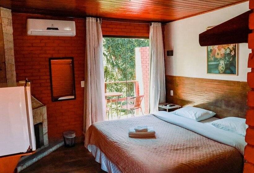 샬레, Pousada Mirante Do Penedo