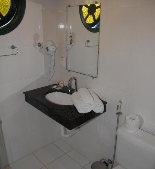 샬레, Pousada Mirante Do Penedo