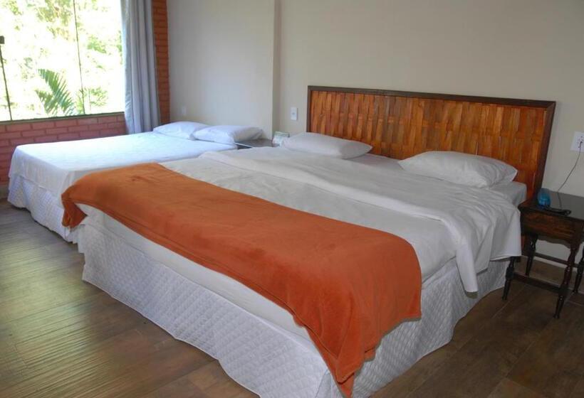 샬레, Pousada Mirante Do Penedo