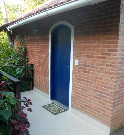 샬레, Pousada Mirante Do Penedo