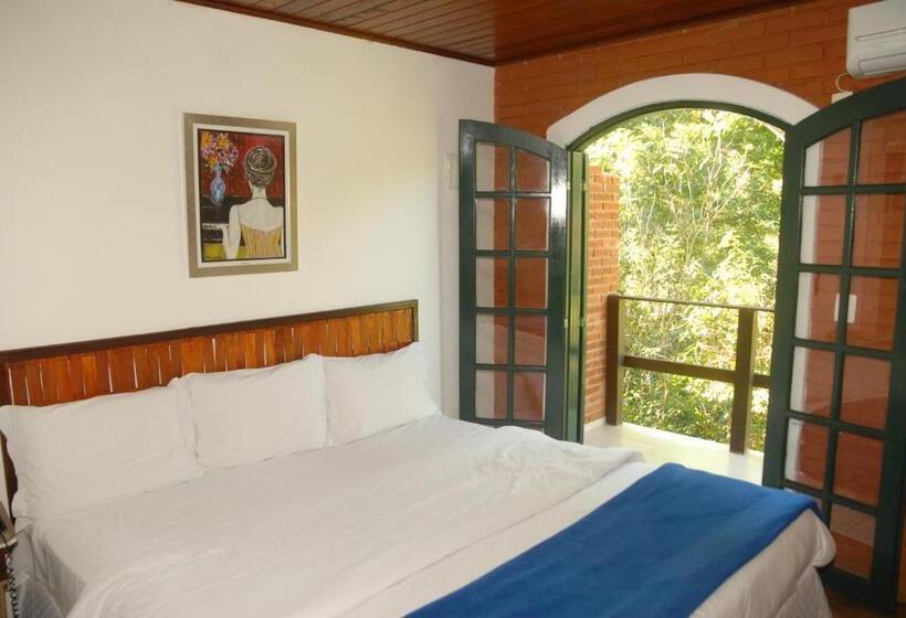 샬레, Pousada Mirante Do Penedo