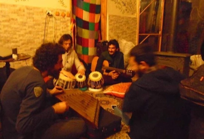 اتاق استاندارد با چشم‌انداز باغ, Lotus Garden Hostel Izmir