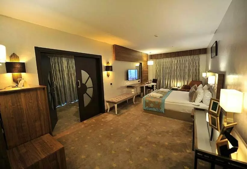 スイート, Royal Hotel Inegol