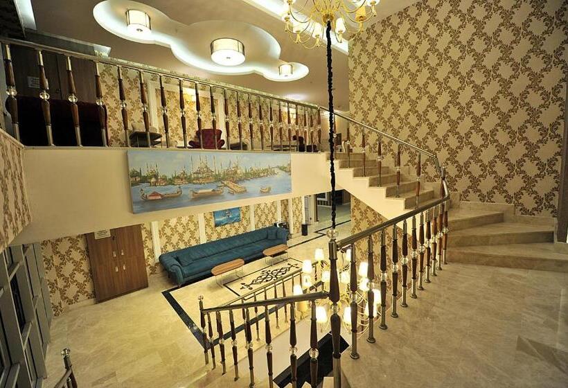 חדר סטנדרט לשלושה, Royal Hotel Inegol