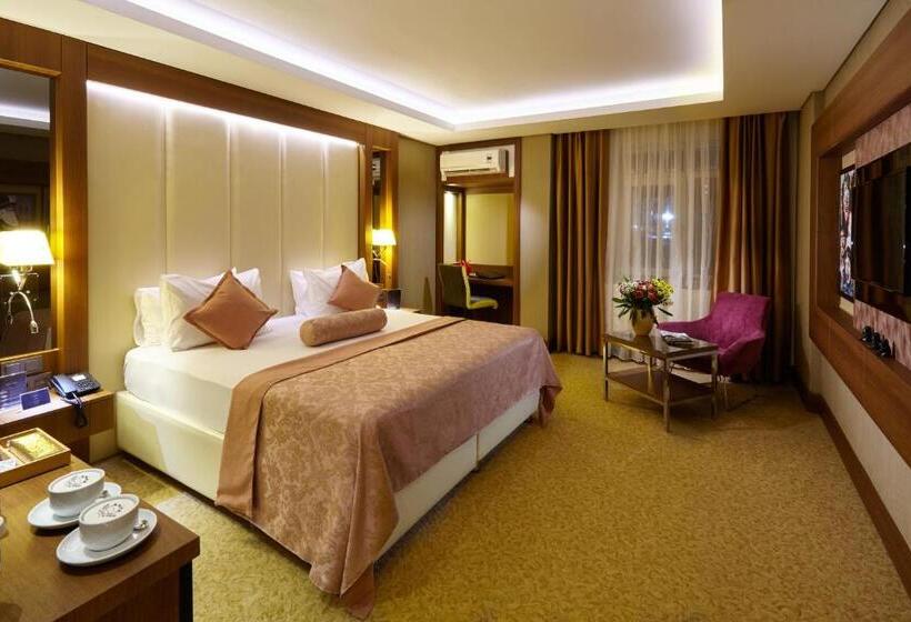 اتاق استاندارد سه نفره, Sivas Buruciye Otel