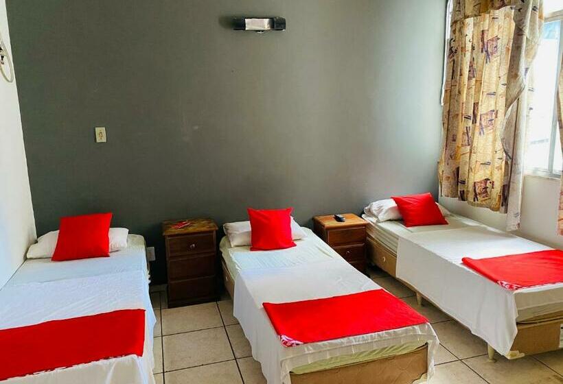 חדר סטנדרט לשלושה, Viareggio Hotel   Niteroi