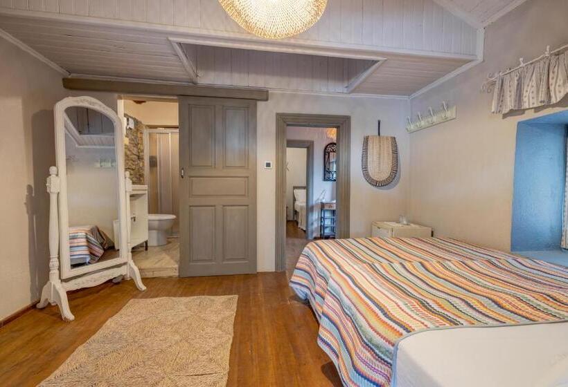 اتاق خانوادگی, Aral Tatil Ciftligi