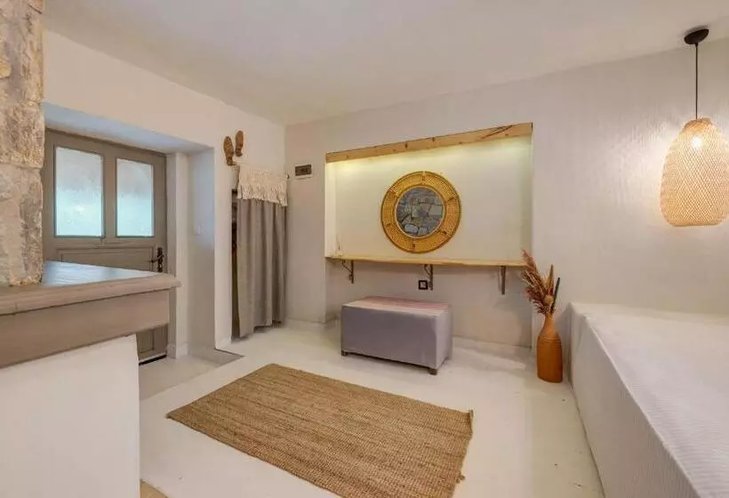 اتاق استاندارد سه تخته با چشمانداز باغ, Aral Tatil Ciftligi