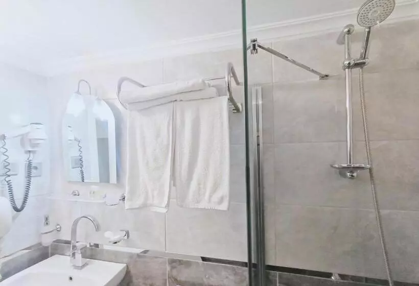 Habitación Cuádruple Premium, Ceylan