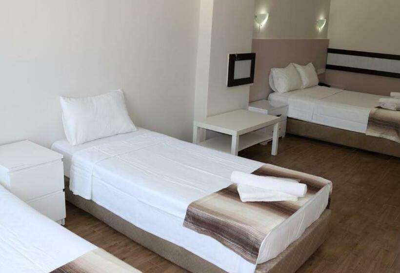 غرفة عائلية مطلّة علي الحديقة, Wa çeşme Farm Hotel Beach Resort & Spa