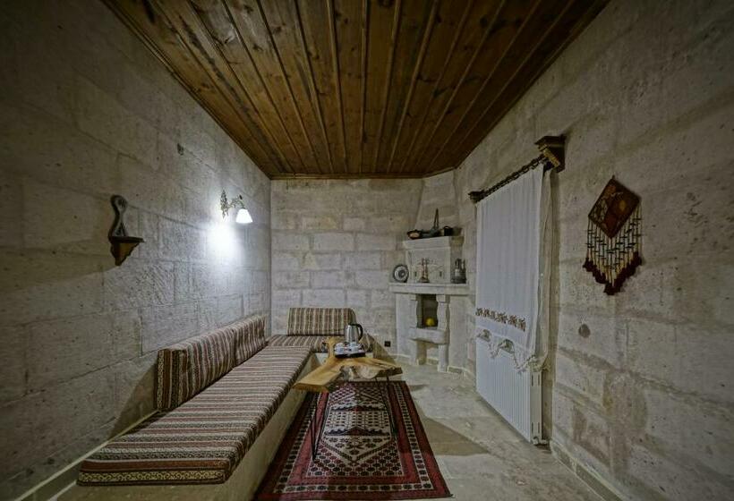 Family Room, Gerdis Evi