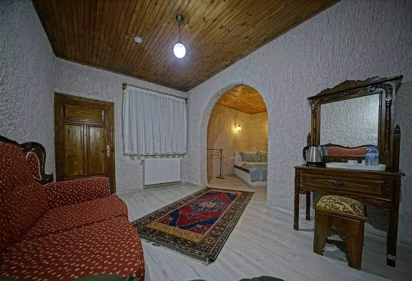 デラックスルーム, Gerdis Evi