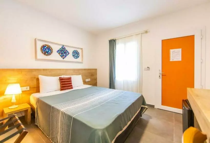 Economy-huone, Kefi Beach & Suites