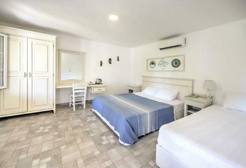 Номер Стандарт Трехместный, Kefi Beach & Suites