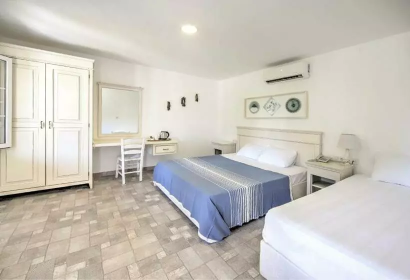 Standard Kolmen Hengen Huone, Kefi Beach & Suites