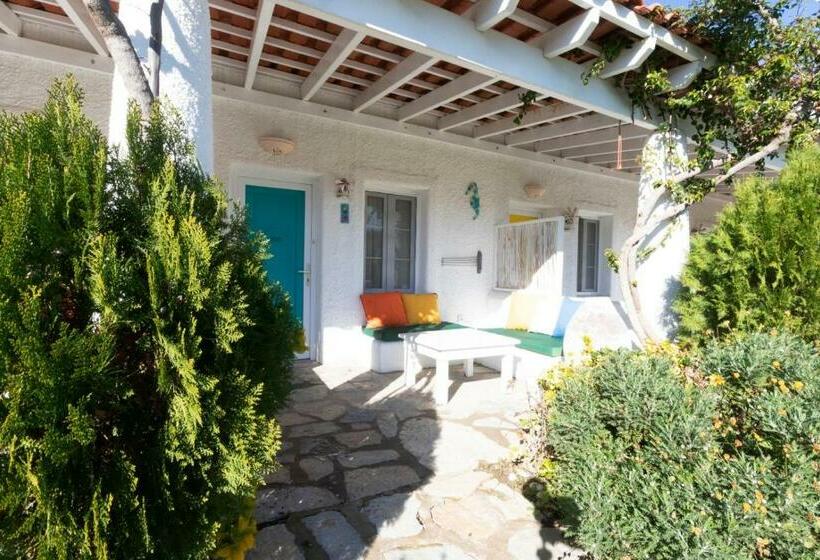 חדר אקונומי, Kefi Beach & Suites