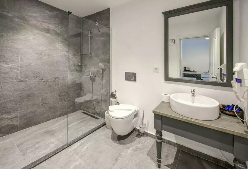 Economy-huone, Kefi Beach & Suites