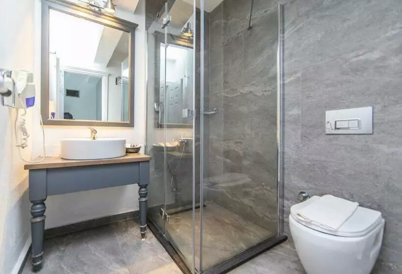 Economy-huone, Kefi Beach & Suites