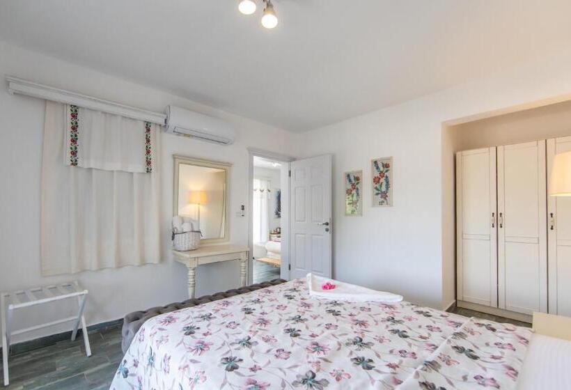 Люкс Superior Вид на Море, Kefi Beach & Suites