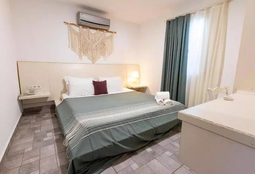 Perhehuone Jaettu Kylpyhuone, Kefi Beach & Suites