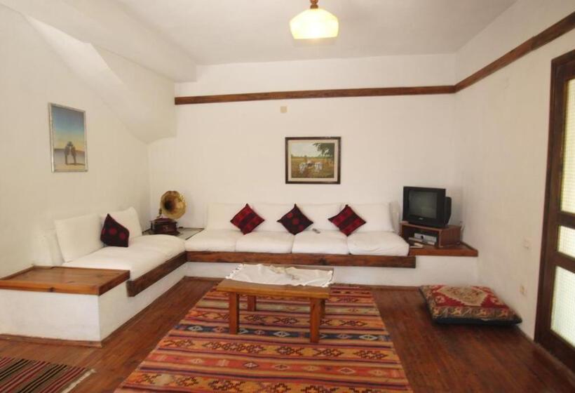 ویلای 2 خوابه, Kleo Cottages