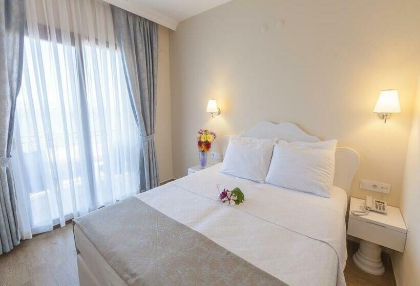 Quarto Estandar Vista Mar com Sacada, Kumluk Otel