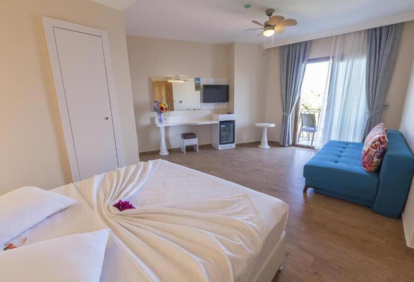 Quarto Deluxe Vista Mar, Kumluk Otel
