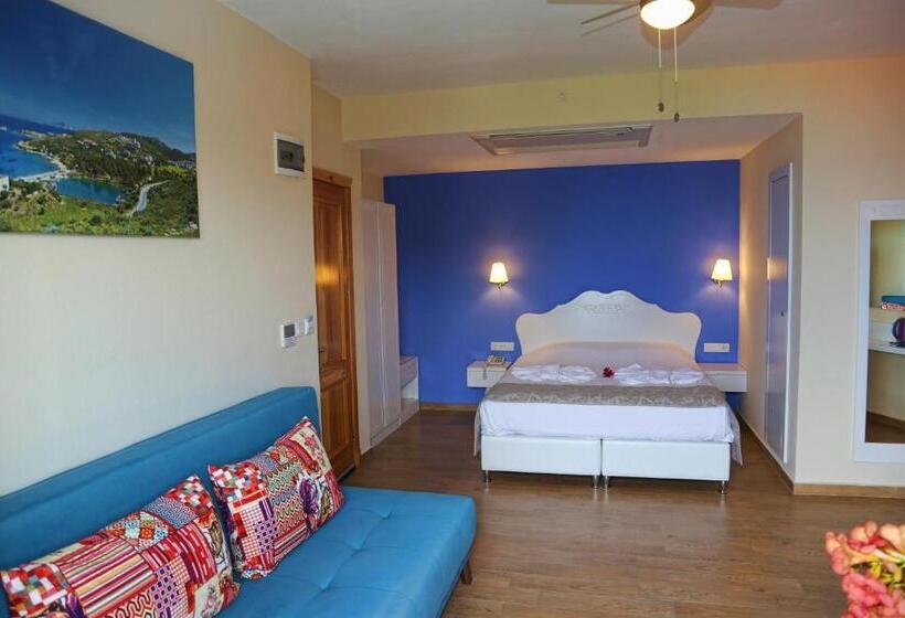 Quarto Deluxe Vista Mar, Kumluk Otel