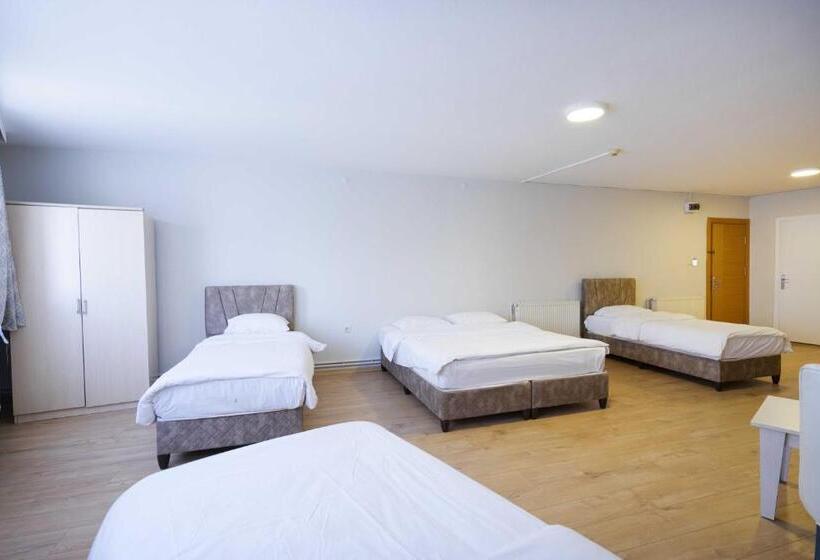 اتاق راحتی سه تخته, Libiza