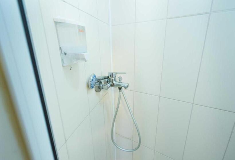 Economy Quadruple Room, Libiza