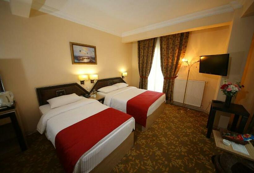 اتاق استاندارد, My House