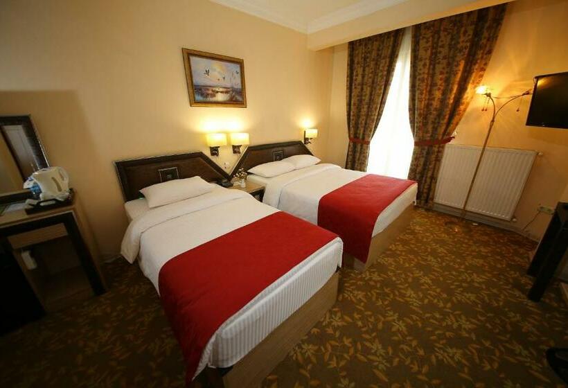 اتاق استاندارد, My House