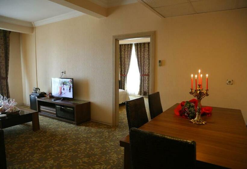 سوییت, My House