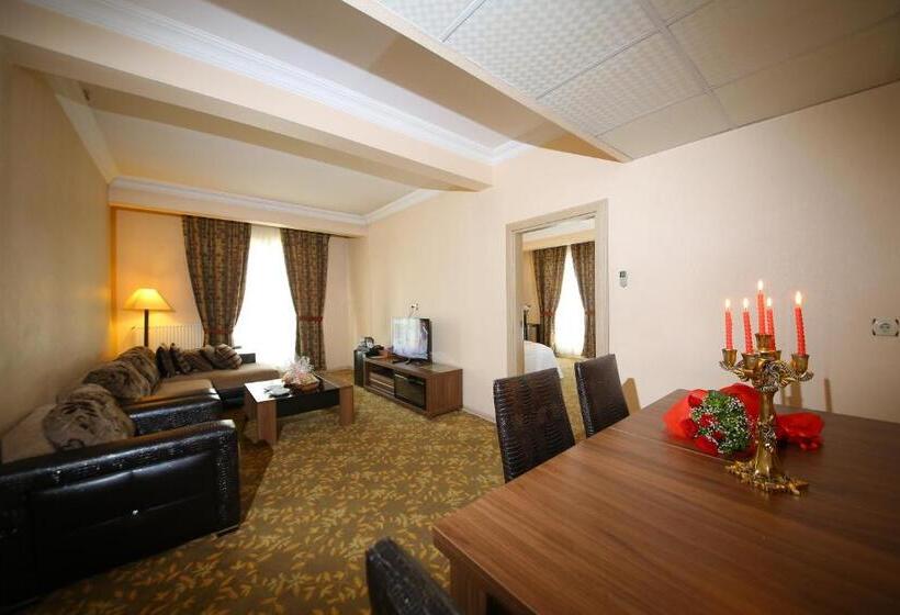 سوییت, My House