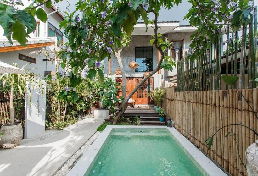 וילה עם חדר שינה אחד ובריכת שחיה, Foresta Villa