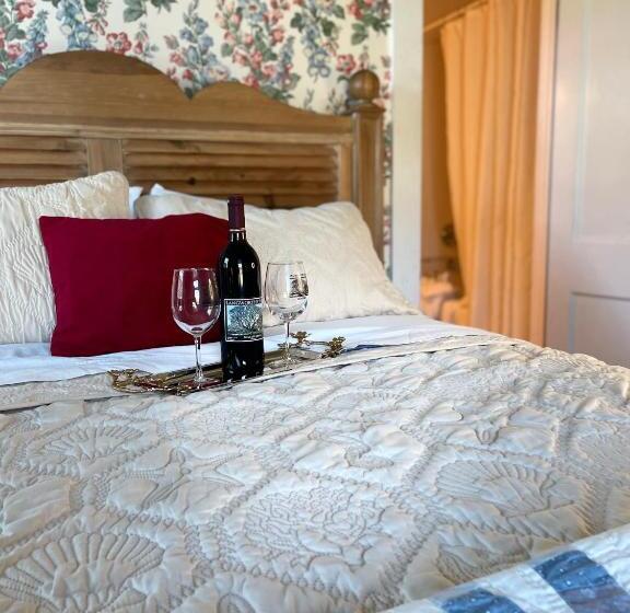 اتاق لوکس, The Langworthy Inn & Winery