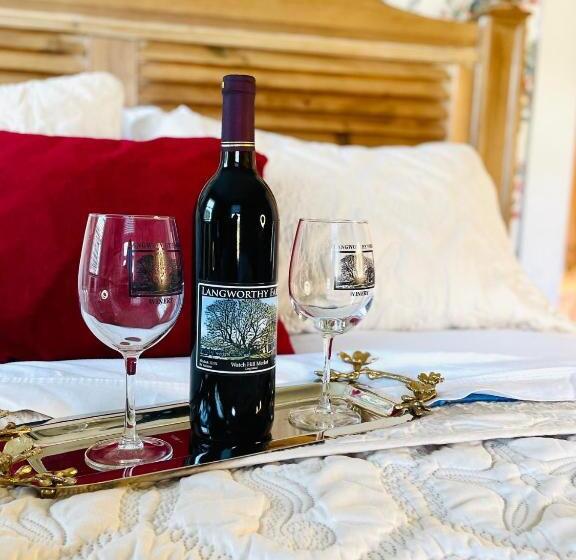 اتاق لوکس, The Langworthy Inn & Winery