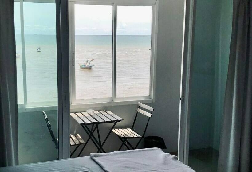 Номер Стандарт Вид на Море, Betta Hostel
