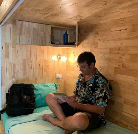 共用房间的床, Coco Khao Sok Hostel