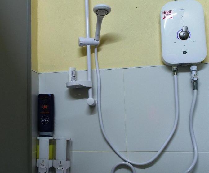 共用房间的床, Coco Khao Sok Hostel