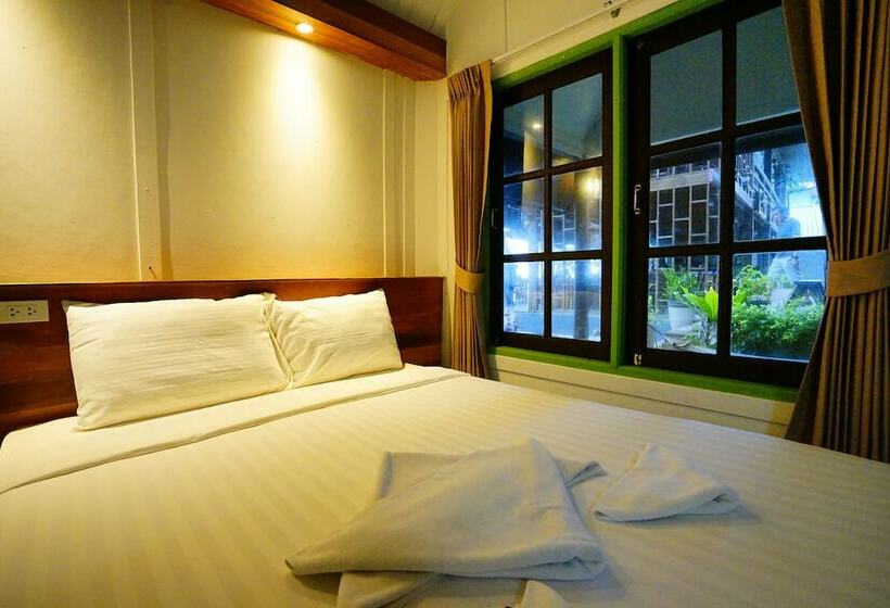 غرفة سوبيريور مطلة على الجبل, Apple Beachfront Resort